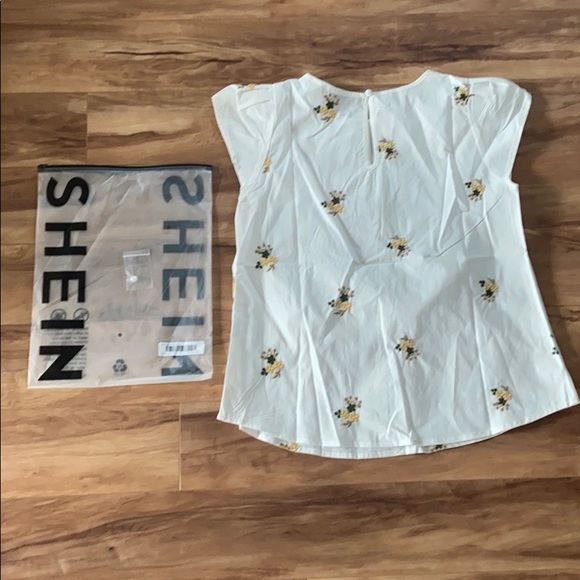 SHEIN Flower All Over  Embroidered Cotton Blouse - Picture 3 of 12